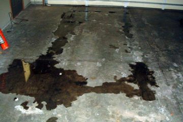 top-tricks-cleaning-oil-stains-garage-floor-cement