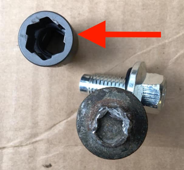 removing-rounded-nut-in-tight-spaces-guide-how-to-diy-extractor-socket